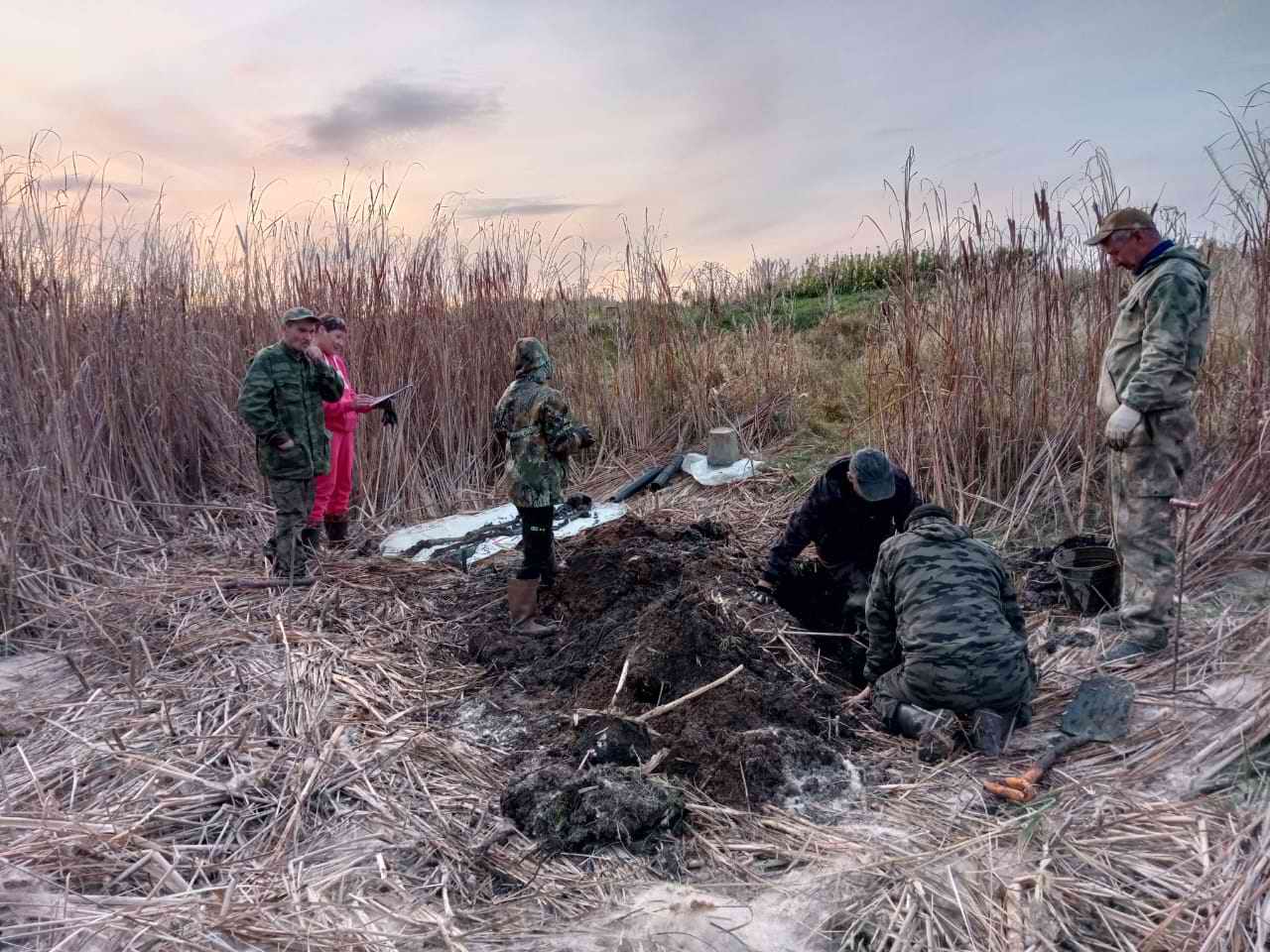    ,      19181922 . . 2025 .