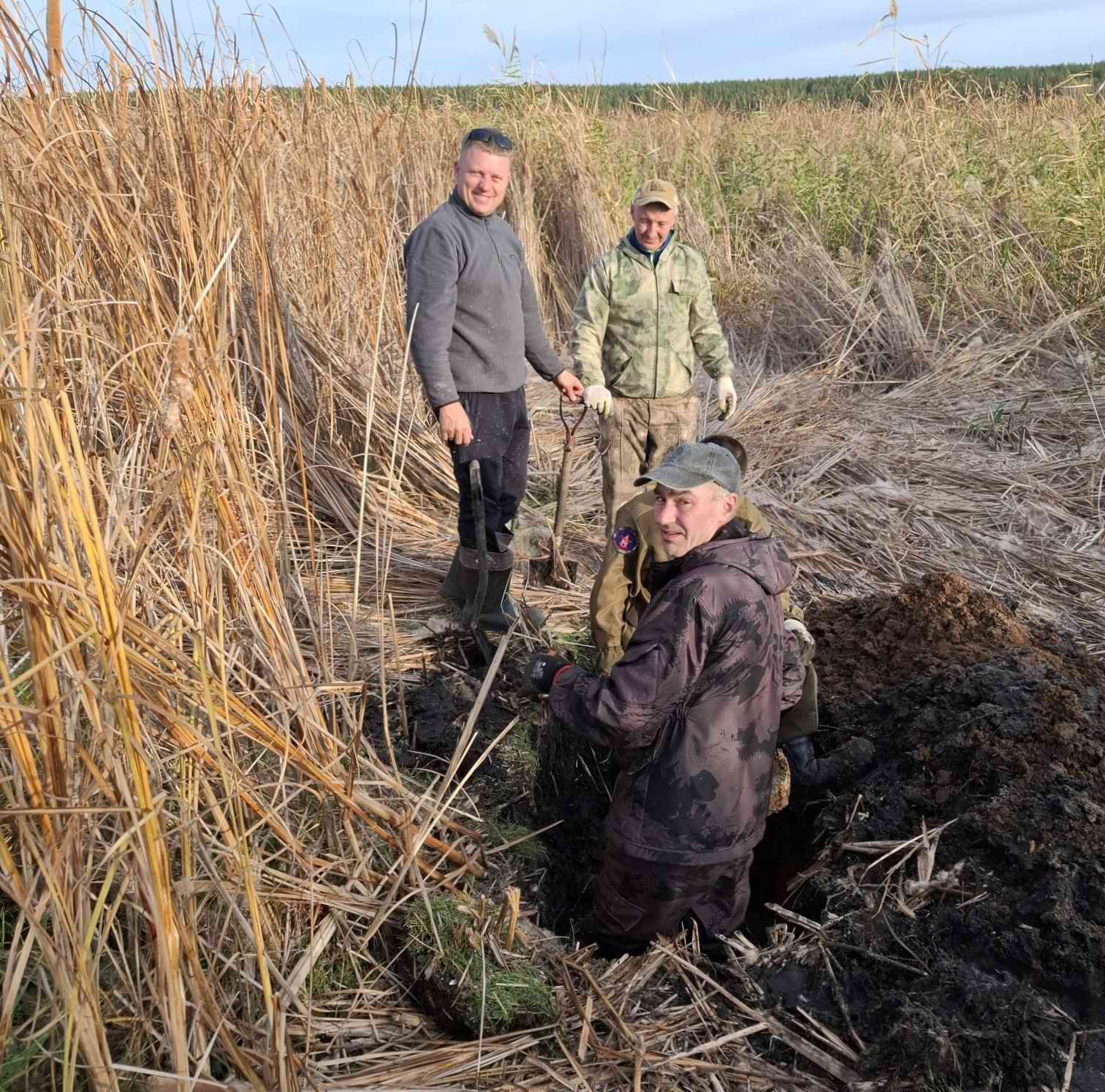    ,      19181922 . . 2025 .