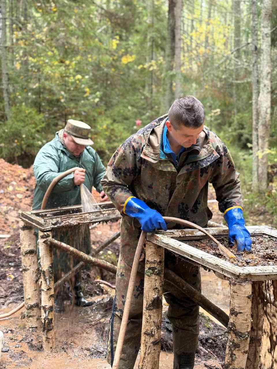 Поисковики установили экипаж Героя Советского Союза Гречишникова.
Киришский район Ленинградской области - Республика Татарстан. 2025 г. Поисковики установили экипаж Героя Советского Союза Гречишникова.
Киришский район Ленинградской области - Республика Татарстан. 2025 г.